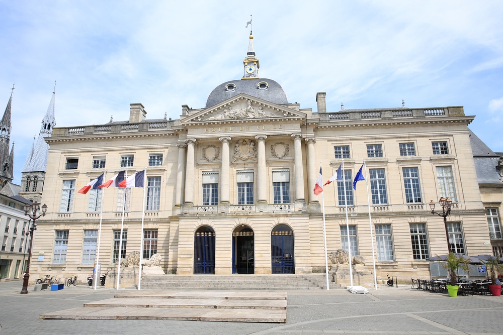 Hotel de Ville Chalons en Champagne Champagnestreek Noord Frankrijk shutterstock 657435124, Châlons-en-Champagne