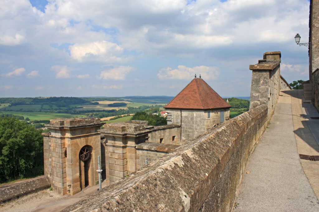 langres stadsmuren, langres